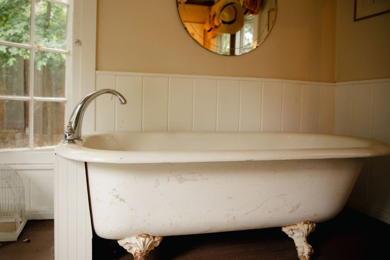 Classic Vintage Tub